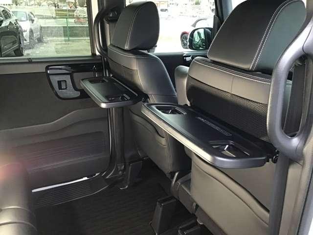 Ｎ－ＢＯＸカスタム カスタム　６６０　Ｌ　ターボ　両側電動スライドドア　ナビ　ＥＴＣ　両側電動Ｄ　セキュリティアラーム　誤発信抑制　フルオートエアコン　Ｓヒーター　Ｂカメ　サイドカーテンエアバック　キーフリーシステム　横滑り防止装置　Ｉストップ（14枚目）