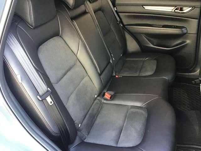ＣＸ－５ ２．０　２０Ｓ　ブラックトーンエディション　パワーリフトゲート　ナビ　ＥＴＣ　横滑防止装置　ｂｌｕｅｔｏｏｔｈ　Ｐセンサー　オートエアコン　ｉ－ｓｔｏｐ　イモビライザー　ＵＳＢ　アルミホイール　キーレス　アドバンストキー　Ｓヒーター（18枚目）