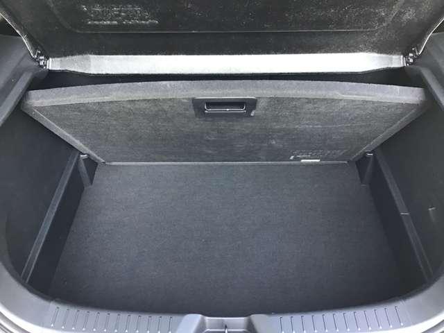 �A���_�[�X�y�[�X