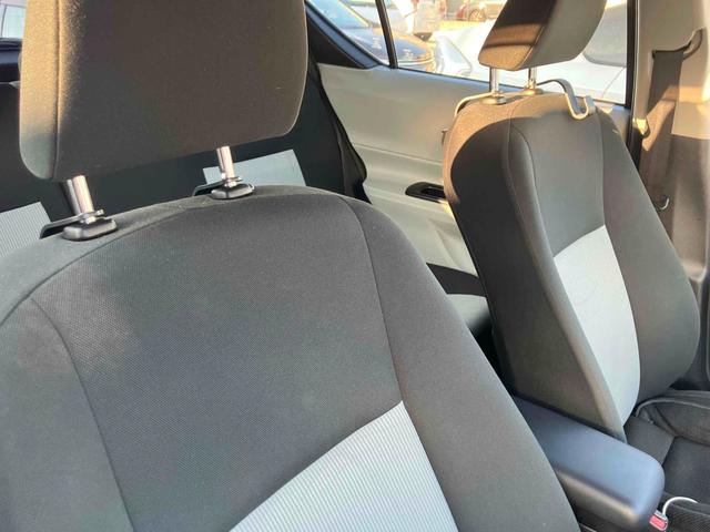 アクア Ｓ　ＥＴＣ　ナビ　ＴＶ　アルミホイール　スマートキー　電動格納ミラー　ＣＶＴ　衝突安全ボディ　ＡＢＳ　ＥＳＣ　Ｂｌｕｅｔｏｏｔｈ　エアコン　パワーステアリング　パワーウィンドウ　運転席エアバッグ（21枚目）