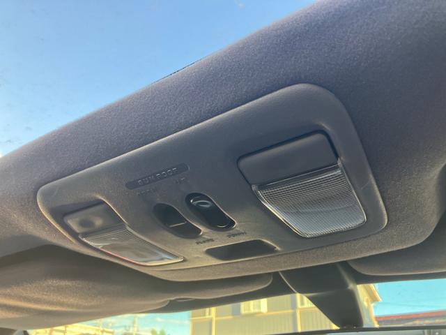 グロリア ブロアムＶ　ターボ　サンルーフ　キーレス　ＬＥＤライト　社外マフラー　スポイラー　グリル（26枚目）