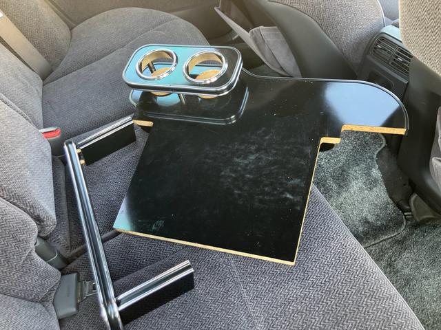 グロリア ブロアムＶ　ターボ　サンルーフ　キーレス　ＬＥＤライト　社外マフラー　スポイラー　グリル（33枚目）