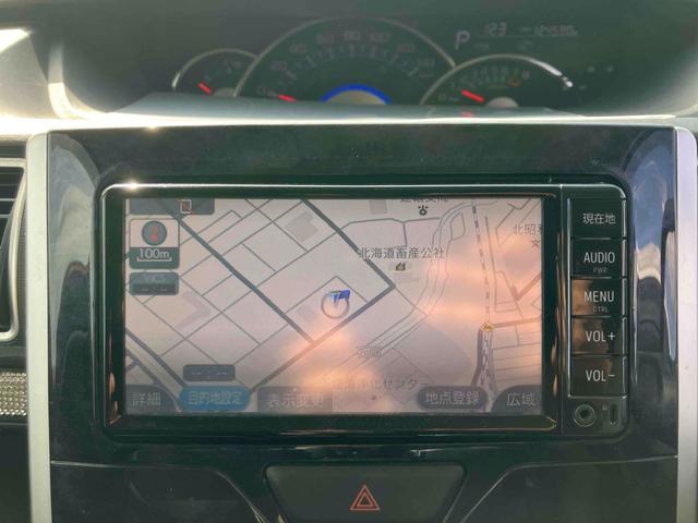 タント カスタムＸ　両側スライド・片側電動　ナビ　ＴＶ　ＬＥＤヘッドランプ　スマートキー　アイドリングストップ　電動格納ミラー　ベンチシート　ＣＶＴ　盗難防止システム　ＡＢＳ　ＣＤ　ミュージックプレイヤー接続可（6枚目）