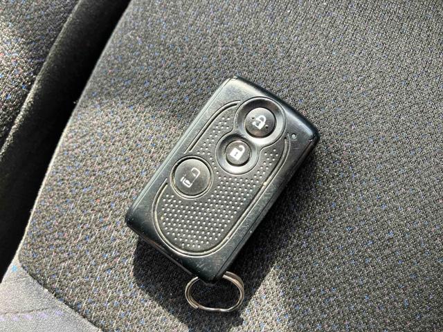 タント カスタムＸ　両側スライド・片側電動　ナビ　ＴＶ　ＬＥＤヘッドランプ　スマートキー　アイドリングストップ　電動格納ミラー　ベンチシート　ＣＶＴ　盗難防止システム　ＡＢＳ　ＣＤ　ミュージックプレイヤー接続可（10枚目）