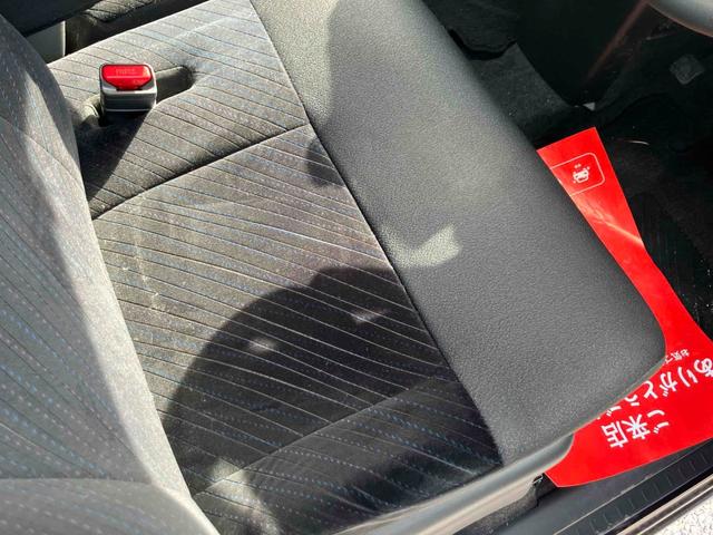 タント カスタムＸ　両側スライド・片側電動　ナビ　ＴＶ　ＬＥＤヘッドランプ　スマートキー　アイドリングストップ　電動格納ミラー　ベンチシート　ＣＶＴ　盗難防止システム　ＡＢＳ　ＣＤ　ミュージックプレイヤー接続可（17枚目）