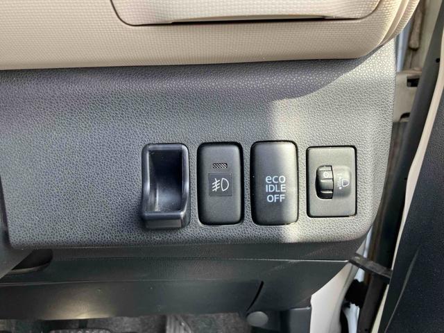 ミラココア ココアＸ　４ＷＤ　スマートキー　アイドリングストップ　電動格納ミラー　ベンチシート　ＣＶＴ　盗難防止システム　ＡＢＳ　ＣＤ　ミュージックプレイヤー接続可　衝突安全ボディ　エアコン　パワーステアリング（5枚目）