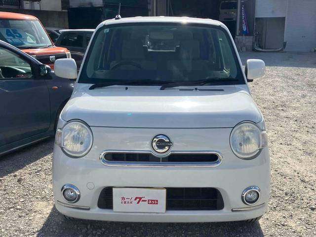 ミラココア ココアＸ　４ＷＤ　スマートキー　アイドリングストップ　電動格納ミラー　ベンチシート　ＣＶＴ　盗難防止システム　ＡＢＳ　ＣＤ　ミュージックプレイヤー接続可　衝突安全ボディ　エアコン　パワーステアリング（12枚目）