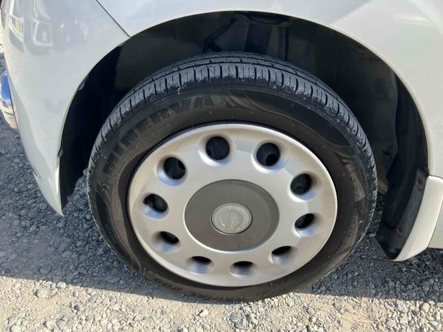 ミラココア ココアＸ　４ＷＤ　スマートキー　アイドリングストップ　電動格納ミラー　ベンチシート　ＣＶＴ　盗難防止システム　ＡＢＳ　ＣＤ　ミュージックプレイヤー接続可　衝突安全ボディ　エアコン　パワーステアリング（19枚目）