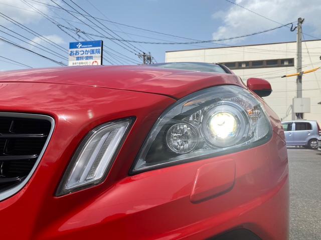 Ｖ６０ Ｔ４　Ｒデザイン　バックカメラ　ナビ　クリアランスソナー　オートクルーズコントロール　レーンアシスト　アルミホイール　ＨＩＤ　パワーシート　電動格納ミラー　シートヒーター　ＡＴ　盗難防止システム　ＡＢＳ　ＣＤ　ＵＳＢ（33枚目）