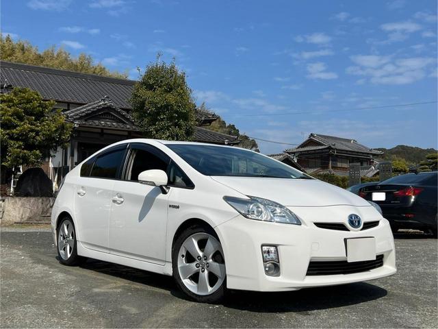プリウス Ｓ　車検：令和８年５月／前期型／ＡＵＸ音楽再生／ＣＤ再生／ＦＭラジオ／ＡＭラジオ／ＥＴＣ／ＬＥＤライト／黒木目調パネル／ハイブリッドバッテリー交換（12枚目）