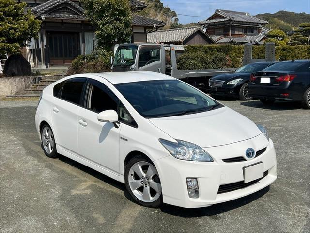 プリウス Ｓ　車検：令和８年５月／前期型／ＡＵＸ音楽再生／ＣＤ再生／ＦＭラジオ／ＡＭラジオ／ＥＴＣ／ＬＥＤライト／黒木目調パネル／ハイブリッドバッテリー交換（13枚目）