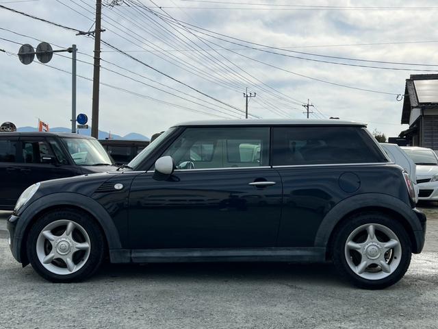 ＭＩＮＩ ワン　車検：令和８年１２月／ミラー型ドライブレコーダー（前後）／ＥＴＣ／プッシュスタート／ボディツートンカラー（黒ａｎｄ白）／ＣＤ再生／電動格納サイドミラー（29枚目）