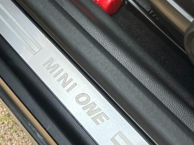 ＭＩＮＩ ワン　車検：令和８年１２月／ミラー型ドライブレコーダー（前後）／ＥＴＣ／プッシュスタート／ボディツートンカラー（黒ａｎｄ白）／ＣＤ再生／電動格納サイドミラー（54枚目）