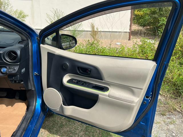 アクア Ｓ　車検：令和９年４月／ナビ／バックカメラ／Ｂｌｕｅｔｏｏｔｈ／ＴＶ視聴／ＥＴＣ／電動格納サイドミラー／エコカー／ハイブリッドカー（36枚目）