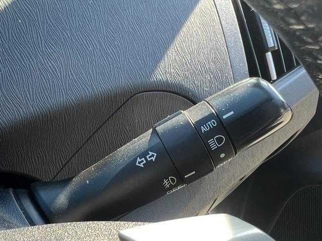 プリウス S 後期型/車検:令和9年12月/ナビ/バックカメラ/ETC/Bluetooth/ドライブレコーダー/オートエアコン/電動格納サイドミラー/ハイブリッドカー/エコカー(16枚目)