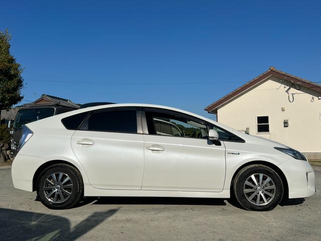 プリウス S 後期型/車検:令和9年12月/ナビ/バックカメラ/ETC/Bluetooth/ドライブレコーダー/オートエアコン/電動格納サイドミラー/ハイブリッドカー/エコカー(33枚目)