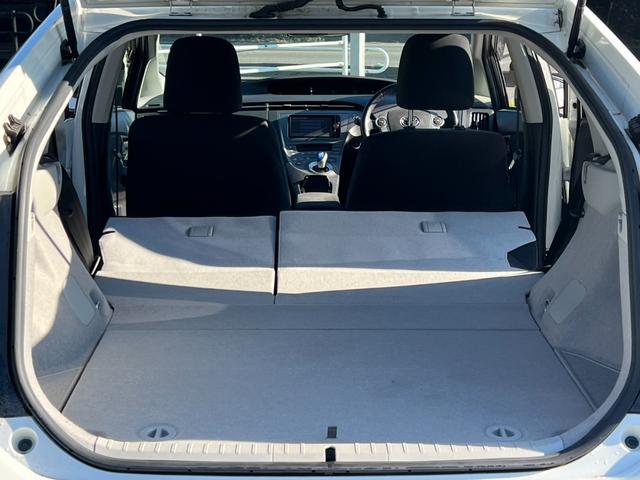 プリウス S 後期型/車検:令和9年12月/ナビ/バックカメラ/ETC/Bluetooth/ドライブレコーダー/オートエアコン/電動格納サイドミラー/ハイブリッドカー/エコカー(64枚目)