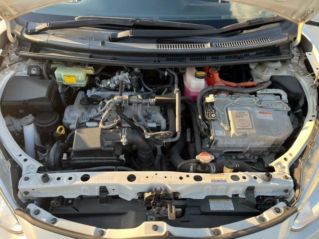 アクア S 中期型/禁煙車/衝突軽減ブレーキ/レーンアシスト/フルセグTV/Bカメラ/オートハイビーム/スマートキー/ETC/タイヤ4本新品/(29枚目)