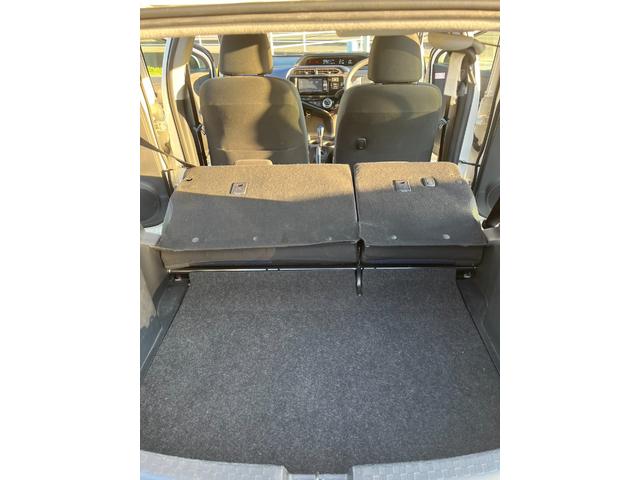 アクア S 中期型/禁煙車/衝突軽減ブレーキ/レーンアシスト/フルセグTV/Bカメラ/オートハイビーム/スマートキー/ETC/タイヤ4本新品/(36枚目)