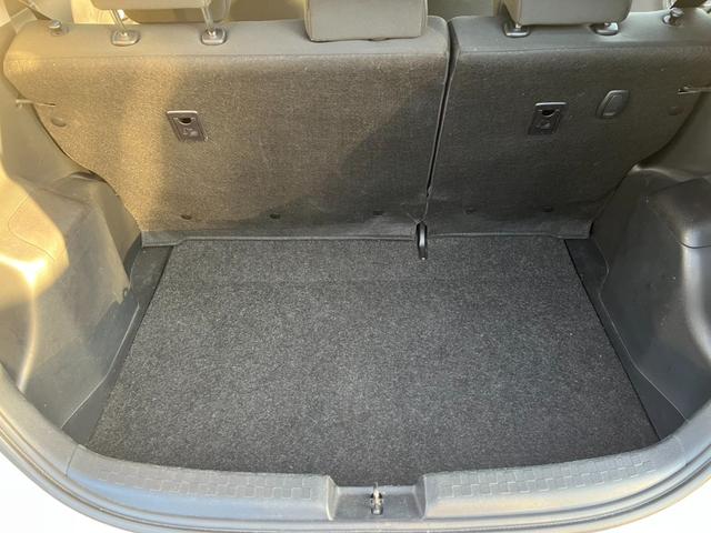 アクア S 中期型/禁煙車/衝突軽減ブレーキ/レーンアシスト/フルセグTV/Bカメラ/オートハイビーム/スマートキー/ETC/タイヤ4本新品/(38枚目)