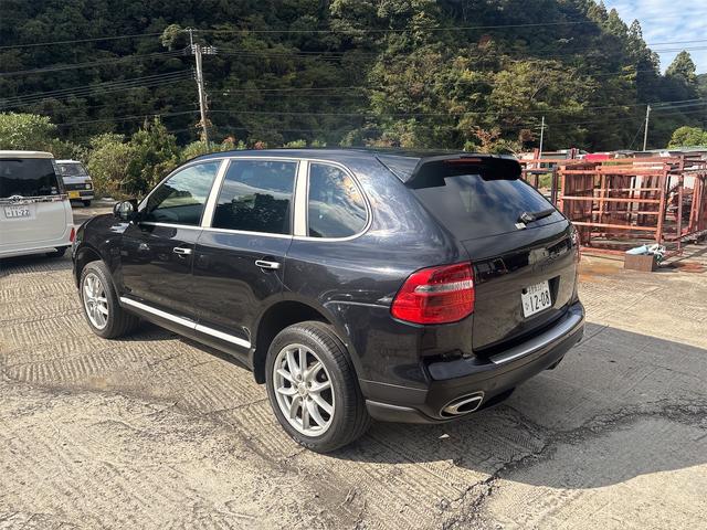 カイエン ベースグレード（9枚目）