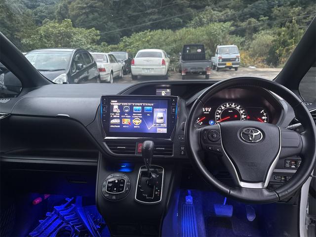 ヴォクシー ＺＳ　煌（10枚目）