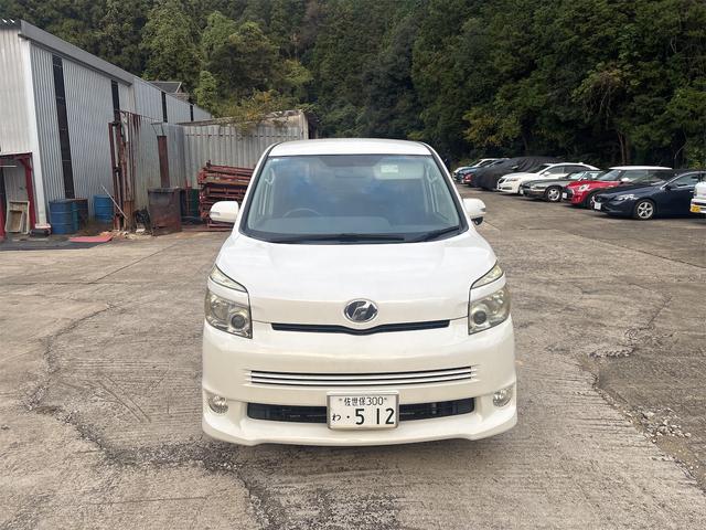 ヴォクシー ＺＳ（2枚目）