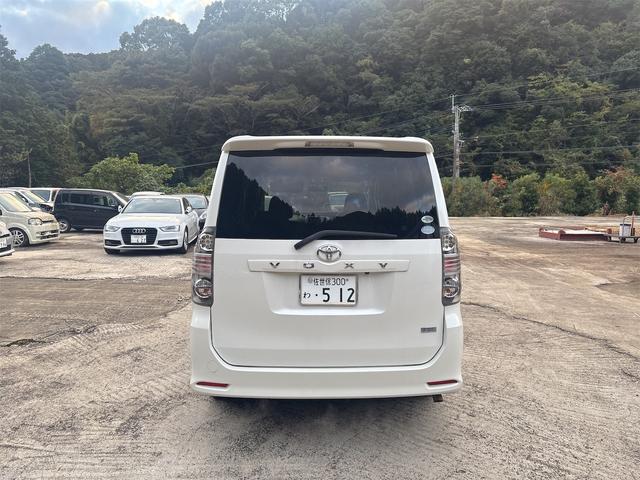 ヴォクシー ＺＳ（3枚目）