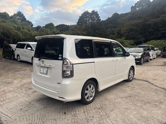 ヴォクシー ＺＳ（8枚目）