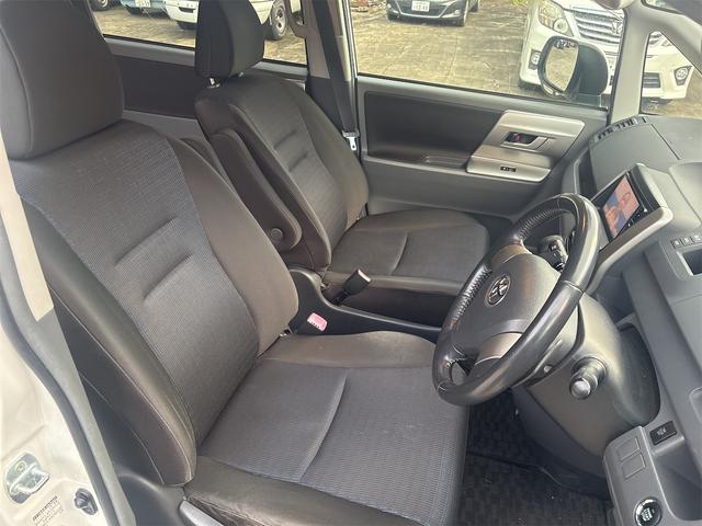 ヴォクシー ＺＳ（14枚目）