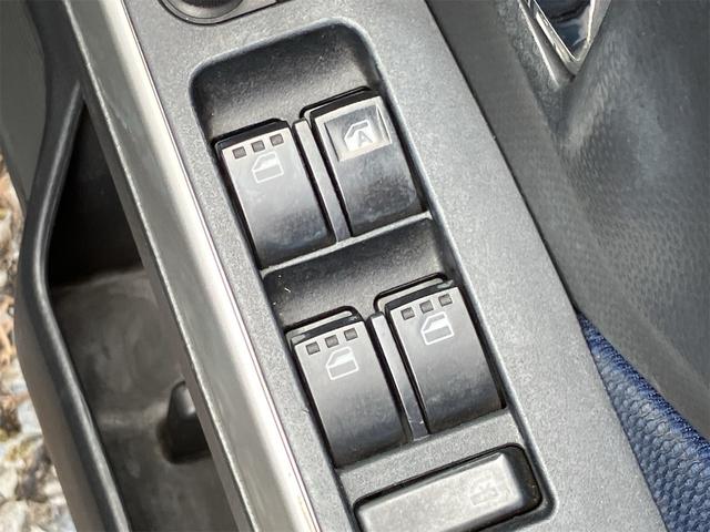 ルーミー カスタムＧ　Ｓ　両側電動スライドドア　アルパインナビ地デジＴＶ　バックカメラ　Ｂｌｕｅｔｏｏｔｈ　スマートキー　ＥＴＣ　クルーズコントロール　オートライト　ＬＥＤヘッドライト　純正１４インチＡＷ　衝突軽減ブレーキ（15枚目）