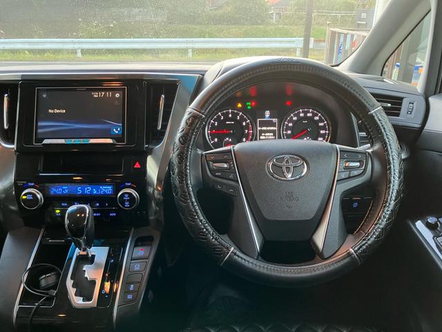 ヴェルファイア ２．５Ｚ　両側電動スライドドア　後席モニタ　Ｂｌｕｅｔｏｏｔｈ接続　バックカメラ　ナビＴＶ　スマートキー　ＥＴＣ　アルミホイール　クリアランスソナー　３列シート　フルフラット　電動格納ドアミラー（3枚目）