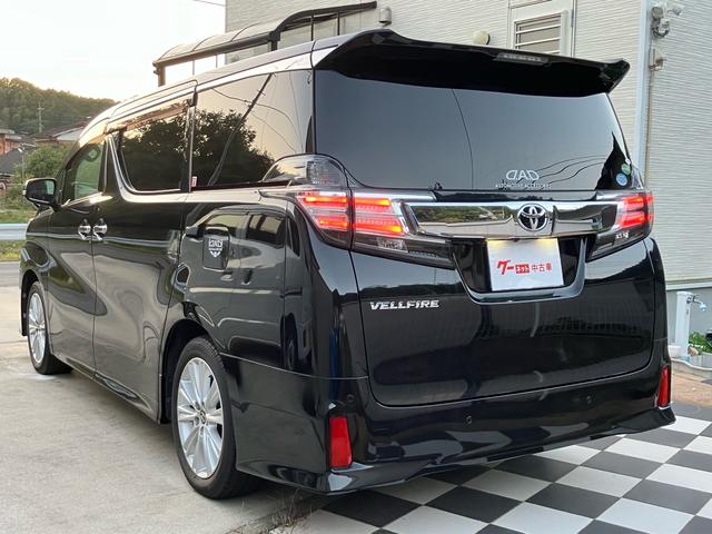 ヴェルファイア ２．５Ｚ　両側電動スライドドア　後席モニタ　Ｂｌｕｅｔｏｏｔｈ接続　バックカメラ　ナビＴＶ　スマートキー　ＥＴＣ　アルミホイール　クリアランスソナー　３列シート　フルフラット　電動格納ドアミラー（8枚目）