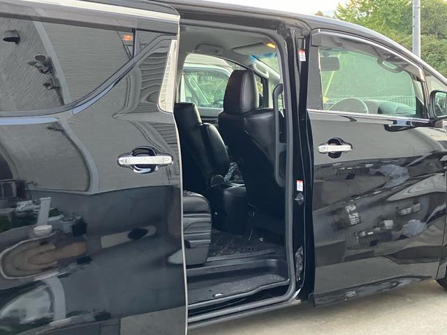 ヴェルファイア ２．５Ｚ　両側電動スライドドア　後席モニタ　Ｂｌｕｅｔｏｏｔｈ接続　バックカメラ　ナビＴＶ　スマートキー　ＥＴＣ　アルミホイール　クリアランスソナー　３列シート　フルフラット　電動格納ドアミラー（41枚目）