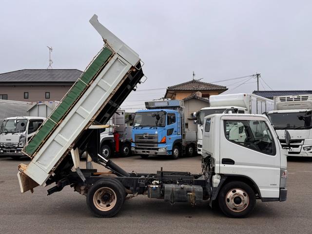 キャンター 　３ｔ　ダンプ　５ＭＴ　後輪ダブル　ＡＢＳ　運転席エアバッグ（12枚目）