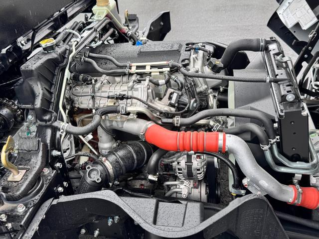 キャンター 　２．９５ｔ　セーフティローダー　極東　フラトップ　ラジコン　自動歩み　トラック　５ＭＴ　後輪ダブル　ＡＢＳ　エアコン　運転席エアバッグ（23枚目）
