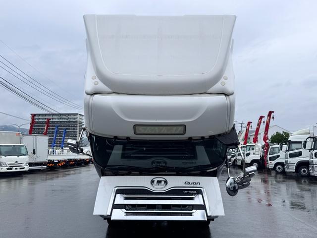 クオン 　第５輪荷重１１．５ｔ　トラクタ　ヘッド　ハイルーフ　スライドカプラ　トラック　エスコット　後輪ダブル　エアコン　運転席エアバッグ（13枚目）