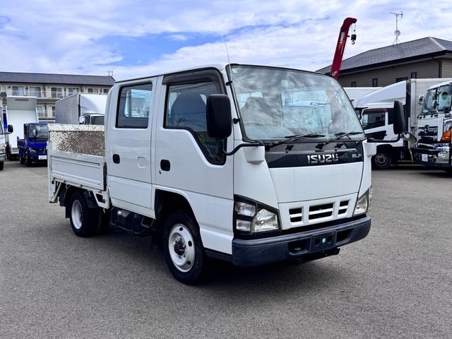 エルフトラック 　９５０ｋｇ積載　Ｗキャブ　平ボディ　垂直パワーゲート　トラック　５ＭＴ　運転席エアバッグ（2枚目）