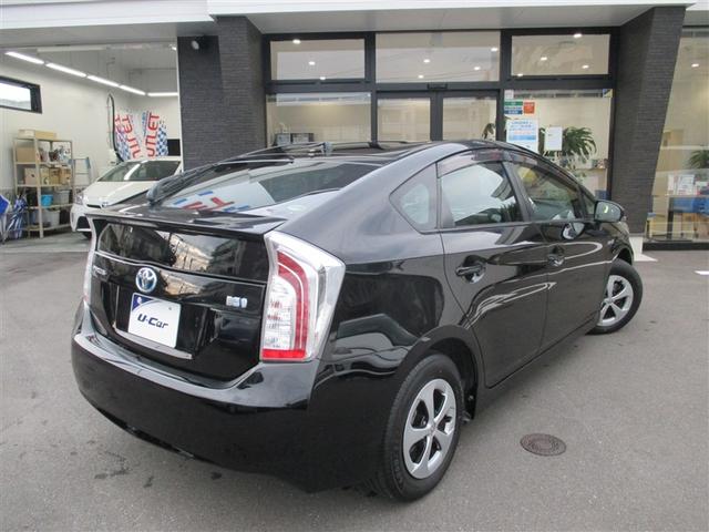 プリウス Ｓ　フルセグ地デジ　インテリキー　デュアルエアバック　エアＢ　イモビライザー　ＤＶＤ再生可能　ナビＴＶ　ＡＵＴＯエアコン　横スベリ防止　アルミホイール　ＥＴＣ装備　ＡＢＳ　サイドエアバッグ　リモコンキー（5枚目）