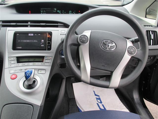 プリウス Ｓ　Ｂモニタ－　フルセグ地デジ　インテリキー　デュアルエアバック　エアＢ　ナビＴＶ　ＡＵＴＯエアコン　アルミホイール　ＥＴＣ装備　ＡＢＳ　サイドエアバッグ　パワーステアリング　パワーウィンドウ　取説記録（6枚目）