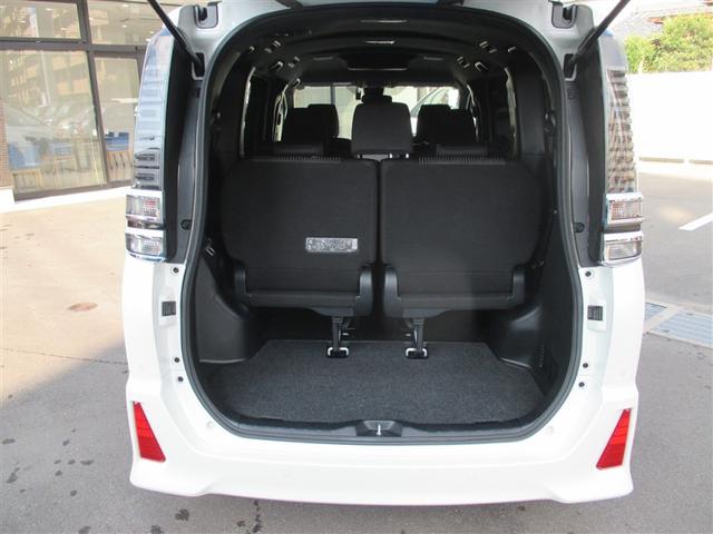 ヴォクシー ZS 煌II スマートキー・プッシュスタート バックガイドモニター セキュリティアラーム 両側パワスラドア ETC車載器 地デジテレビ 記録簿付き VSC LEDライト 助手席エアバック キーレスエントリー AC(8枚目)