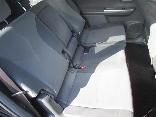 プリウスα Ｓ　スマキ－　ＤＶＤ視聴可　整備点検記録簿　リモコンキー　横滑り防止装置付き　ＰＷ　Ｂカメラ　ナビ・ＴＶ　サイドエアＢ　ＥＴＣ車載器　ＡＢＳ付き　アルミホイール　パワーステアリング　運転席エアバッグ　ＡＣ（6枚目）