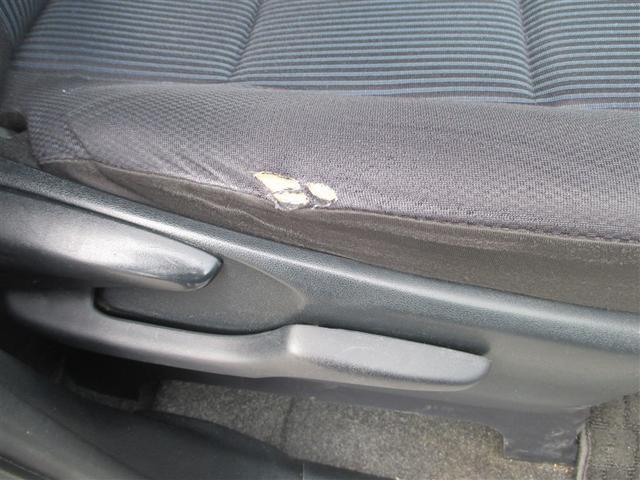 ノア ハイブリッドＸ　ＴＳＳ　両側電動ドア　Ｂカメラ　１オーナー　ＤＶＤ再生可　横滑り防止　エアバック　オートエアコン　リアクーラー　パワーウィンドウ　メモリ－ナビ　ＡＷ　ＬＥＤヘッド　クルコン　キーフリー　Ｄレコ　ＡＵＸ（17枚目）