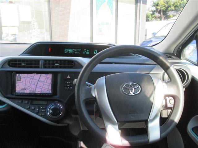 アクア Ｓ　スマートキープッシュスタート　キーレスエントリ　フルセグ地デジ　イモビ　ナビ＆ＴＶ　オートエアコン　デュアルエアバック　ＥＳＣ　パワーウィンドウ　ＤＶＤ再生可能　ＳＲＳ　パワーステアリング　ＡＢＳ（9枚目）