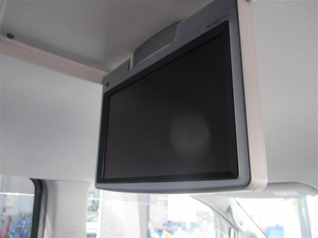 ヴォクシー Ｚ　パワーウインドウ　アルミホイル　パワーステアリング　ＥＴＣ付き　ＡＵＴＯエアコン　ＡＢＳ　三列シート　ＴＶナビ　盗難防止装置　メモリーナビ　記録簿　キーレスエントリ　スマートキープッシュスタート（9枚目）