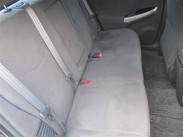 プリウス Ｓ　Ｂモニタ－　フルセグ地デジ　インテリキー　デュアルエアバック　エアＢ　イモビライザー　ＤＶＤ再生可能　ナビＴＶ　ＡＵＴＯエアコン　横スベリ防止　アルミホイール　ＥＴＣ装備　ＡＢＳ　サイドエアバッグ（5枚目）