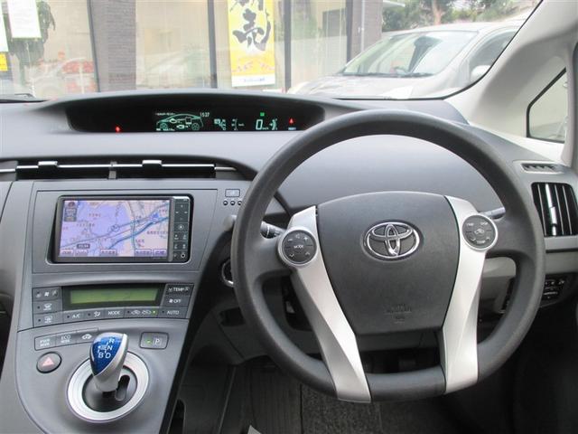 プリウス Ｓ　Ｂモニタ－　フルセグ地デジ　インテリキー　デュアルエアバック　エアＢ　イモビライザー　ＤＶＤ再生可能　ナビＴＶ　ＡＵＴＯエアコン　横スベリ防止　アルミホイール　ＥＴＣ装備　ＡＢＳ　サイドエアバッグ（7枚目）