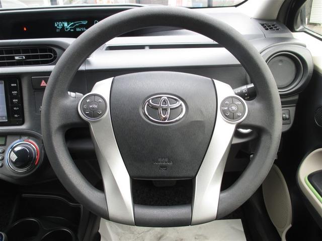 アクア Ｓ　リヤカメラ　整備点検記録簿　ＴＶ＆ナビ　助手席エアバッグ　キーレス付き　エアコン　地デジフルセグＴＶ　ＶＳＡ　ＥＴＣ　パワーウインドー　運転席エアバッグ　ＡＢＳ　ＨＤＤナビゲーション　パワステ（8枚目）