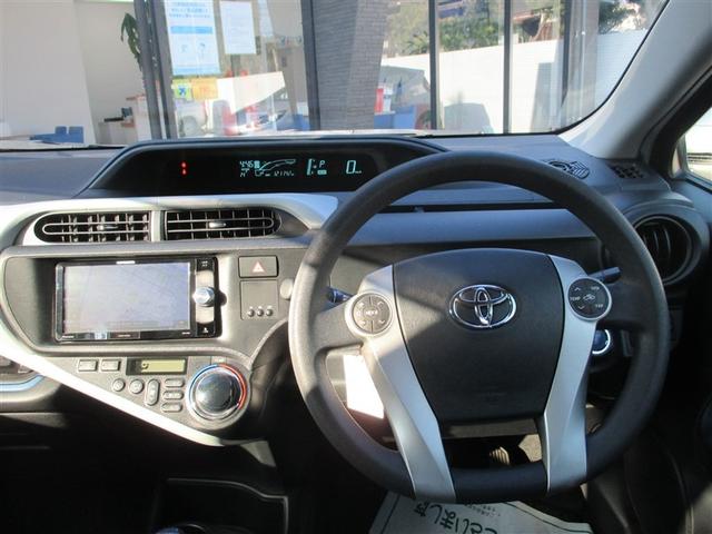 アクア Ｓ　ナビＴＶ　Ｗエアバック　取説記録簿　Ｒカメラ　アルミ　キーレスキー　ＬＥＤライト　ＡＵＸ　ＡＵＴＯエアコン　ＥＳＣ　地デジＴＶ　ＥＴＣ付　パワーウィンドウ　運転席エアバック　ＡＢＳ　ＤＶＤ（7枚目）