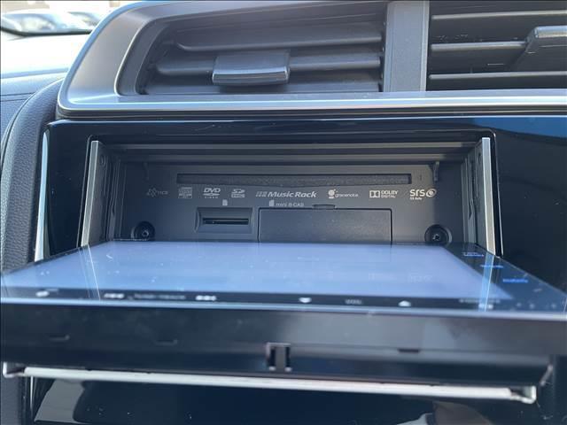 フィットハイブリッド ＨＹＢＲＩＤ　Ｌパッケージ　ナビ・バックカメラ・クルーズコントロール・スマートキー・プッシュスタート・オートライト・ウィンカーミラー・電動格納ミラー・横滑り防止（9枚目）